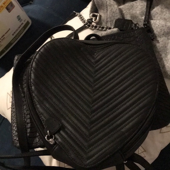 Handbag - Picture 3 of 4